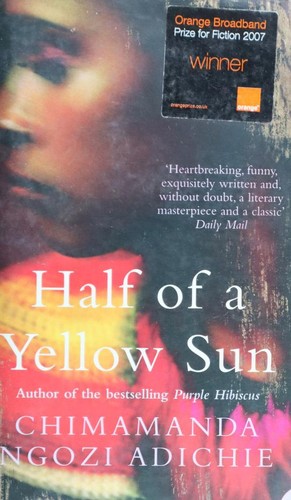 Chimamanda Ngozi Adichie: Half of a Yellow Sun (Paperback, 2007, Harper Perennial)