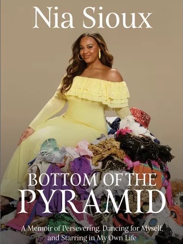 Nia Sioux: Bottom of the Pyramid (Harper Horizon)